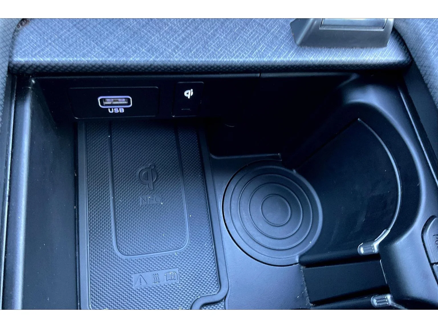 Used 2024 Black Hyundai Limited image 23