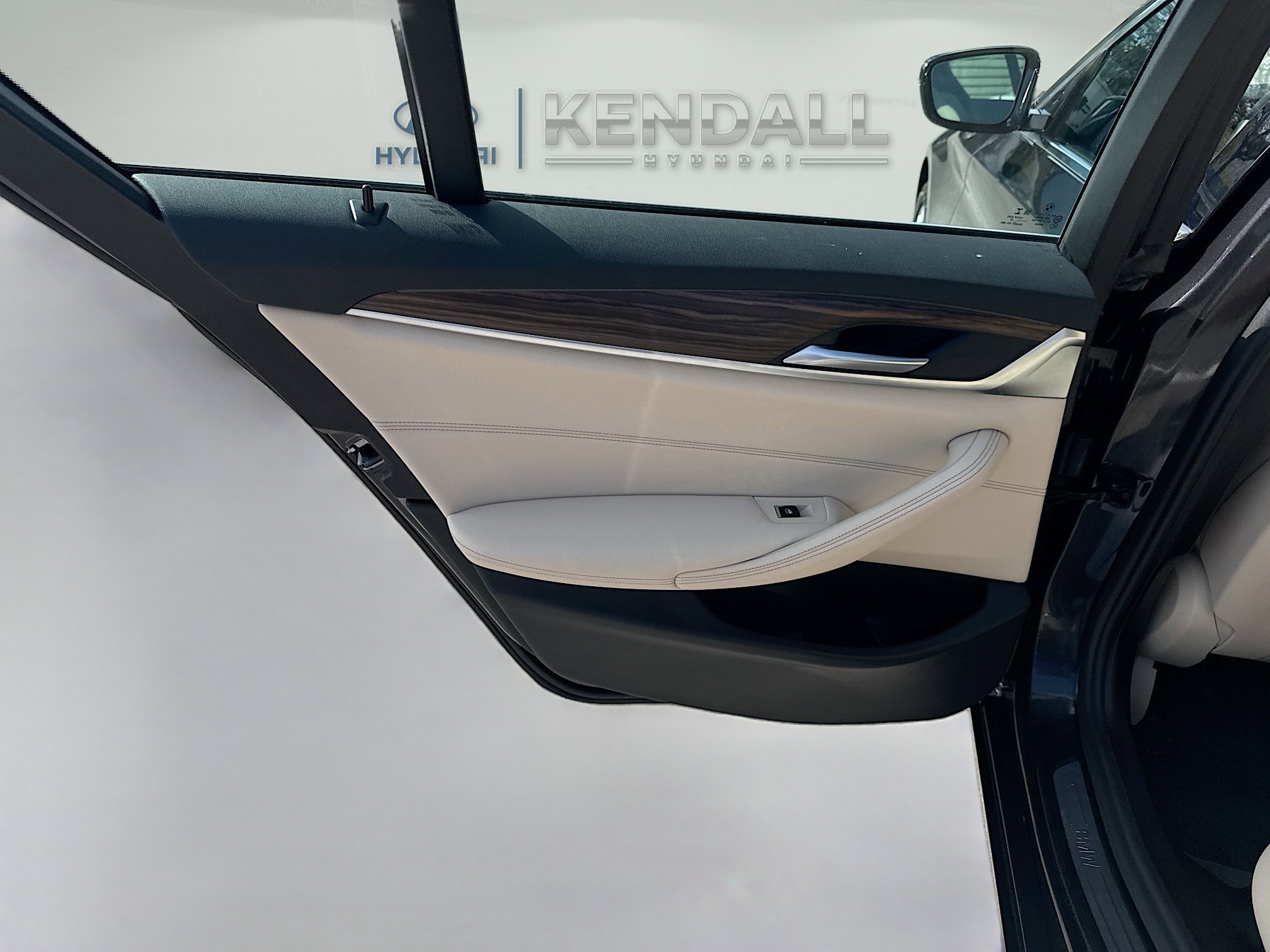 2022 BMW 5 Series 530i - Photo 24