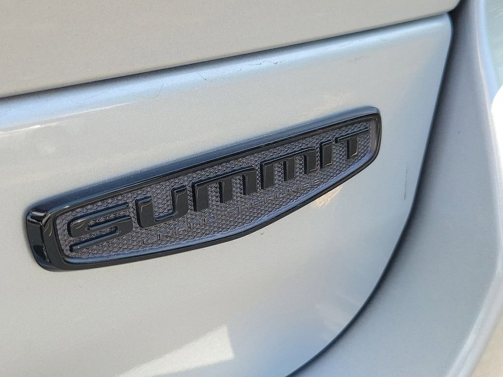 New 2026 Silver Zynith Exterior Paint Jeep Summit image 8