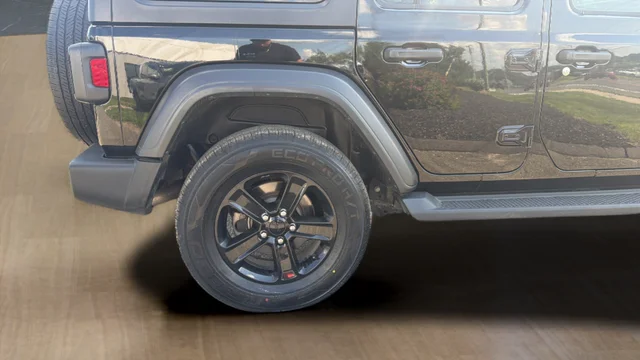Used 2020 Black Jeep Unlimited Sport Altitude image 26
