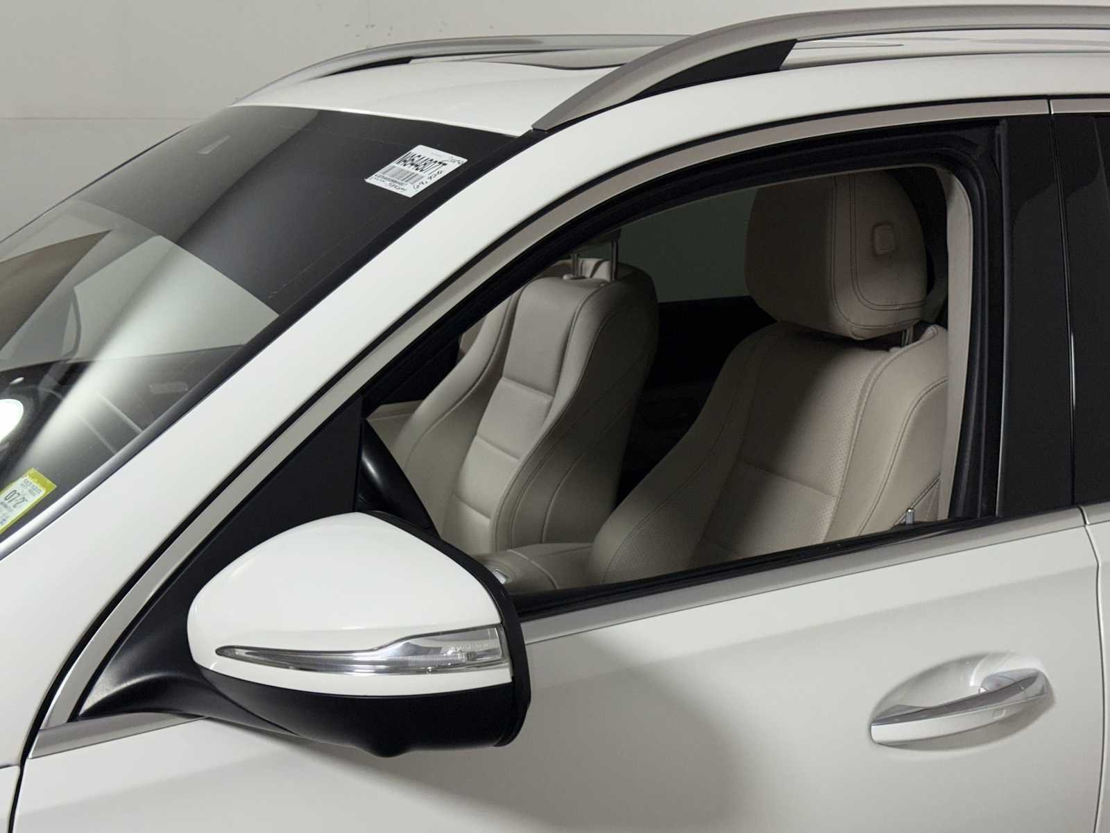 Used 2022 Polar White Mercedes-Benz GLE 350 image 29