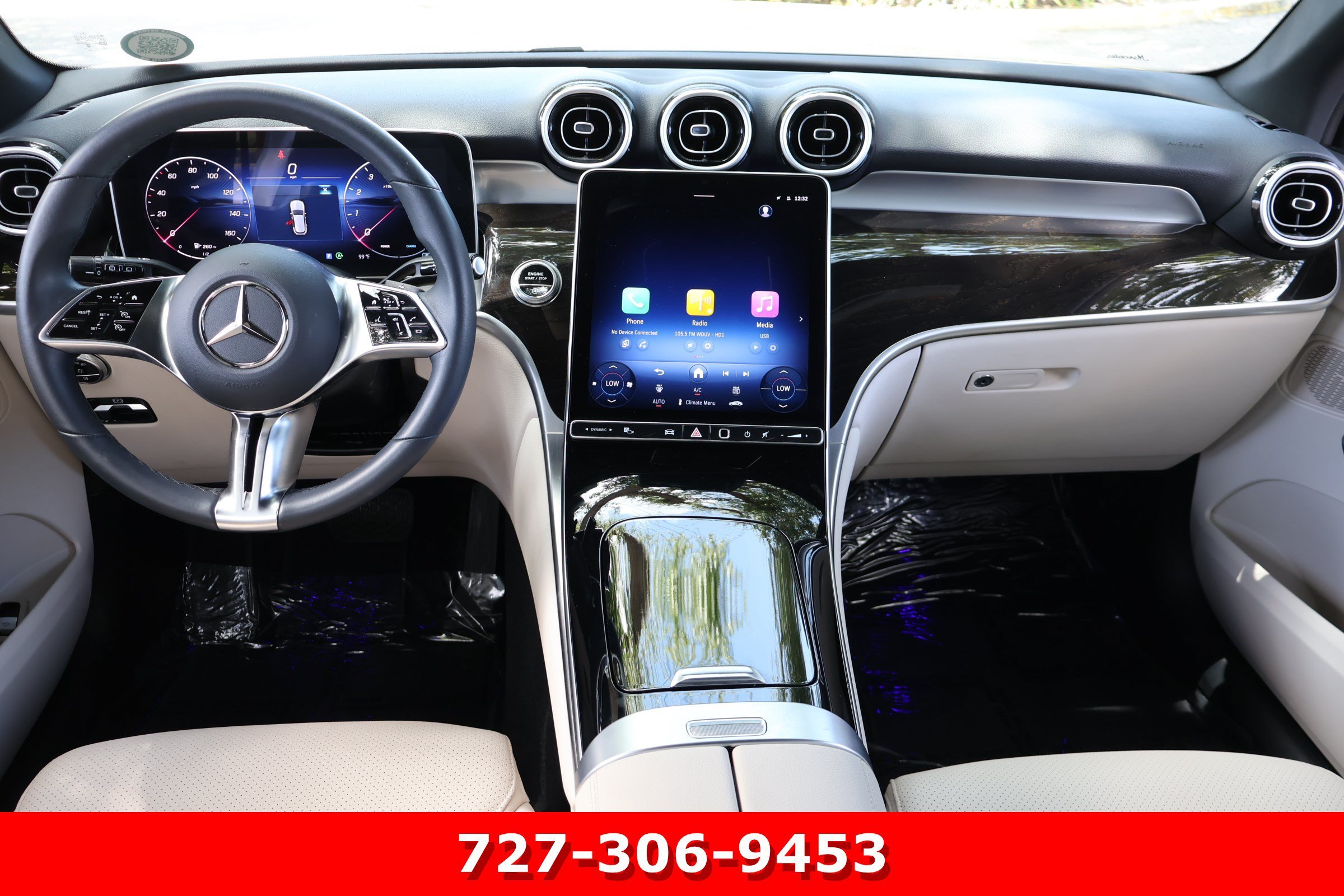 Certified Used 2025 Polar White Mercedes-Benz GLC 300 image 18