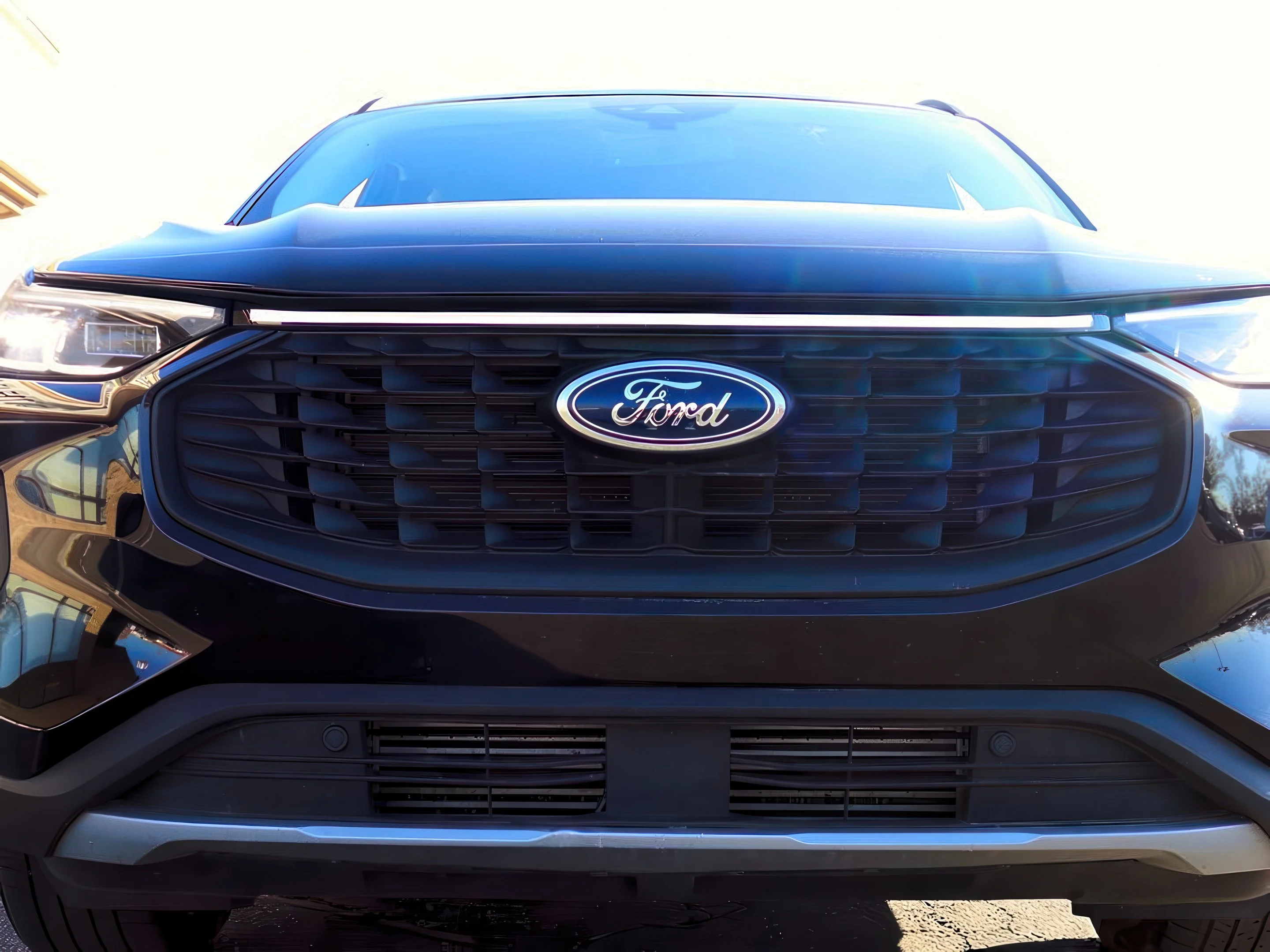 Used 2025 Agate Black Metallic Ford Platinum image 29
