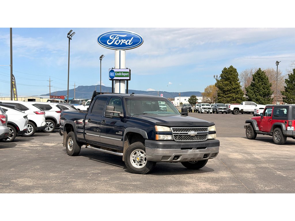 2005 Chevrolet Silverado HD LS 4WD Crew Cab SWB's photo