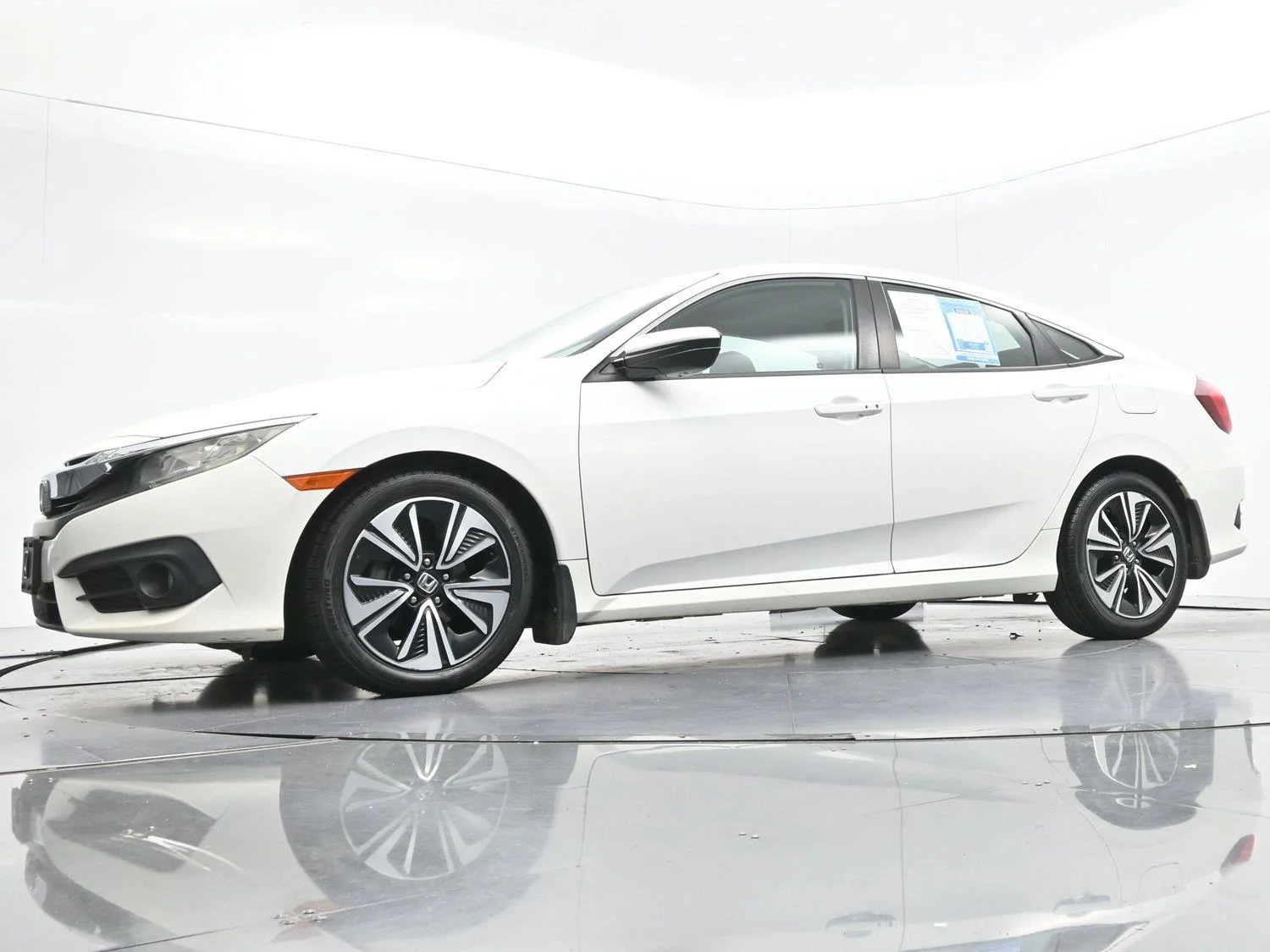 Used 2017 White Orchid Pearl Honda EX-T image 43