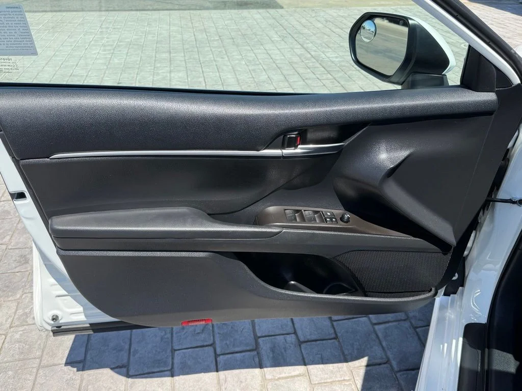 Used 2023 White Toyota SE image 30