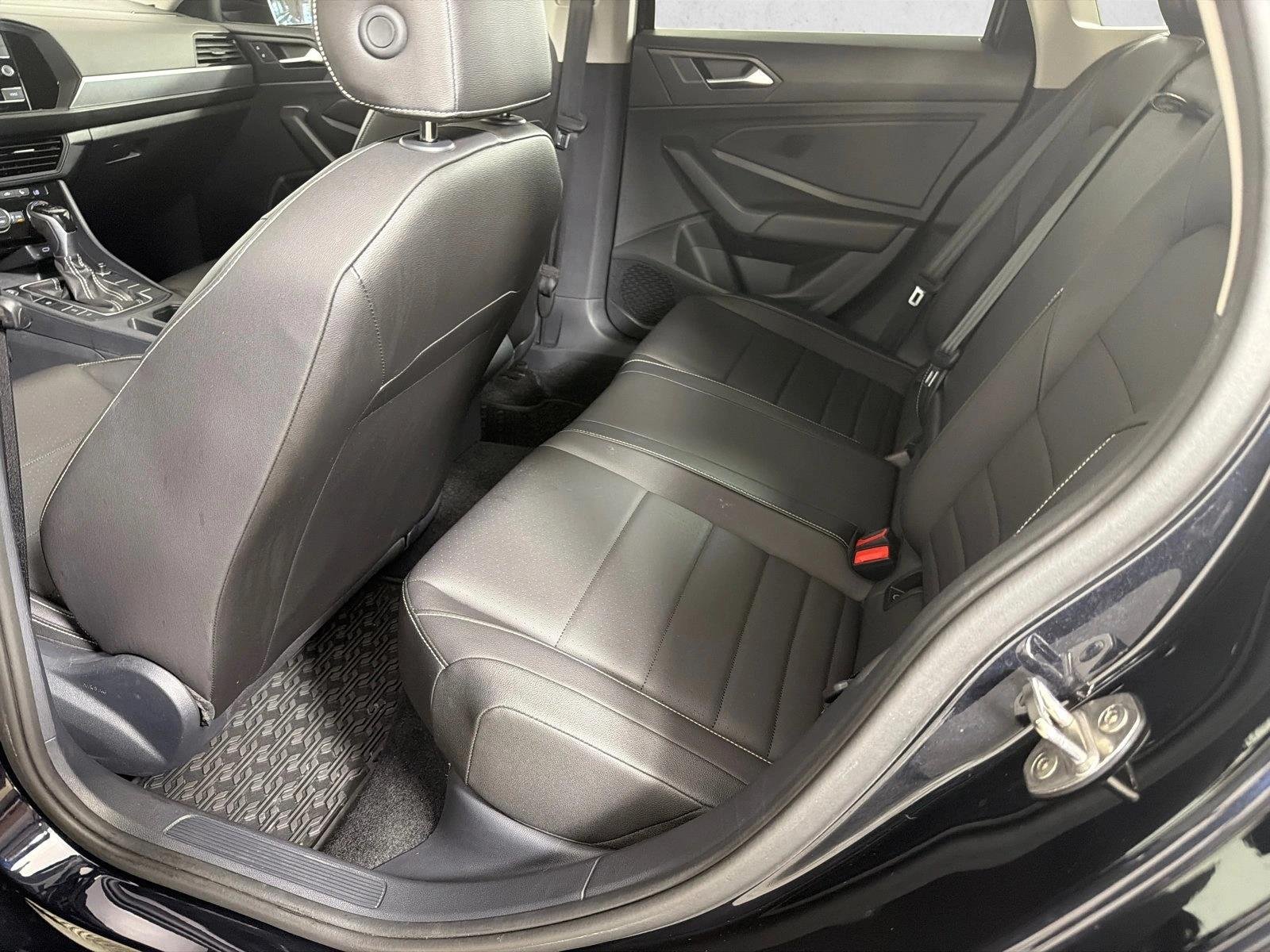 Used 2024 Black Volkswagen SE image 20