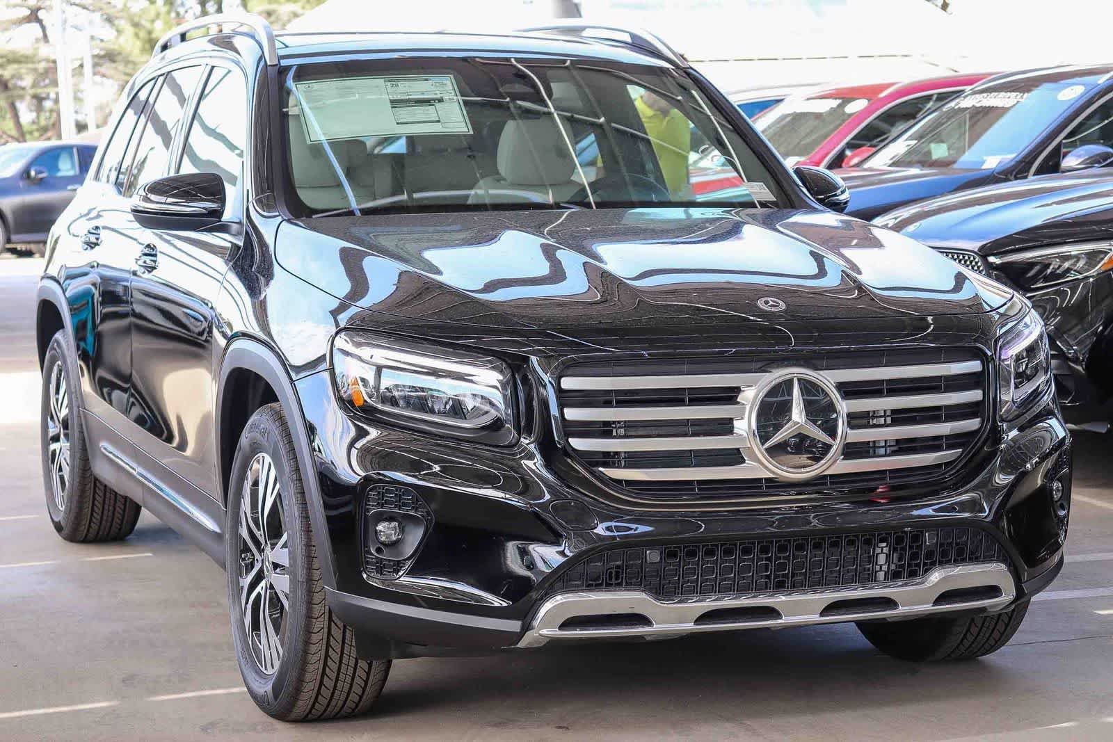 New 2026 Night Black Mercedes-Benz GLB 250 image 5