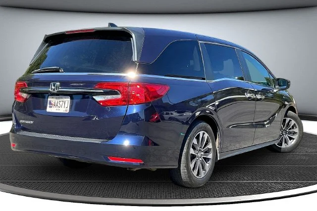 Used 2022  Honda EX-L image 4