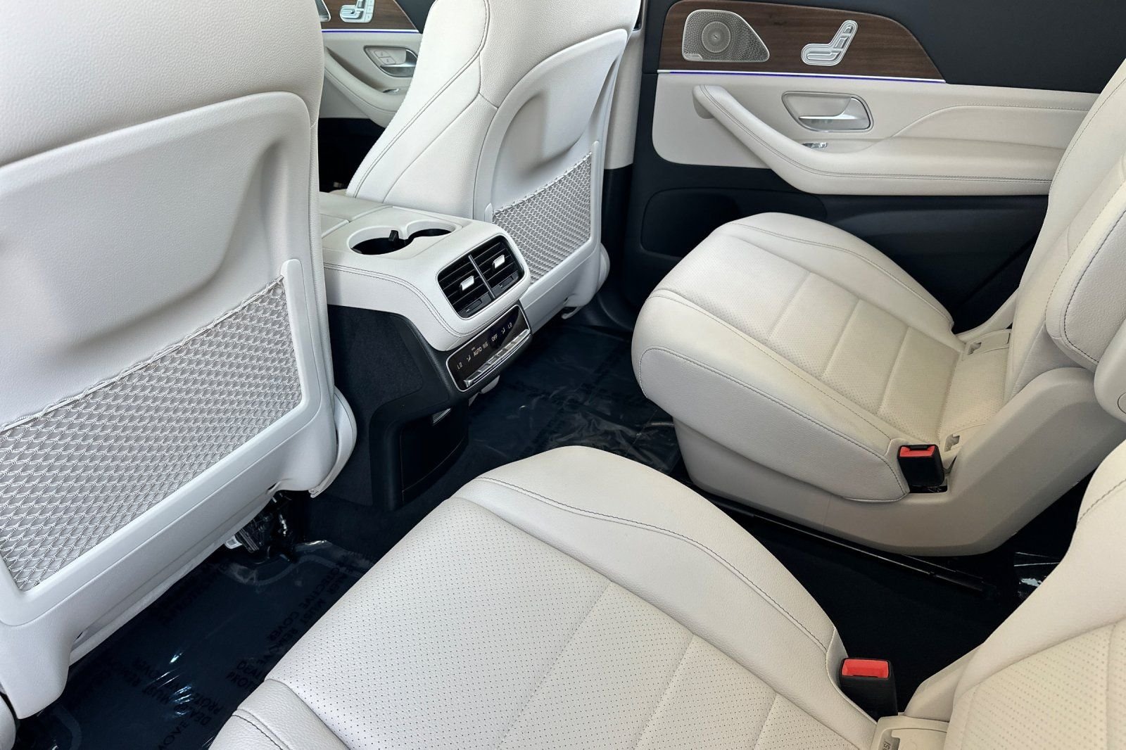 New 2026 White Mercedes-Benz GLS 450 image 12