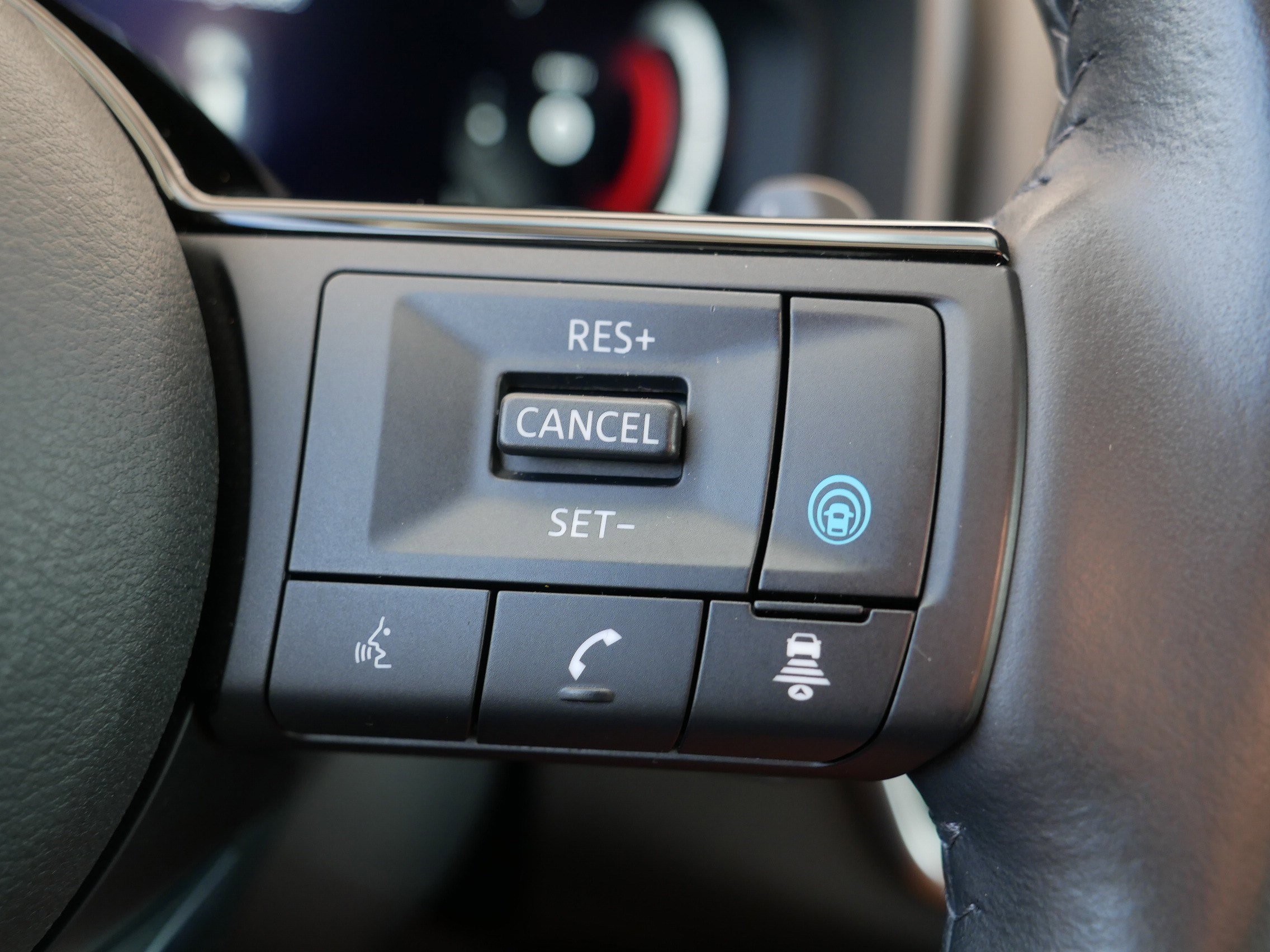 Used 2023 Sunset Drift Chromaflair/Super Black Nissan Platinum image 29