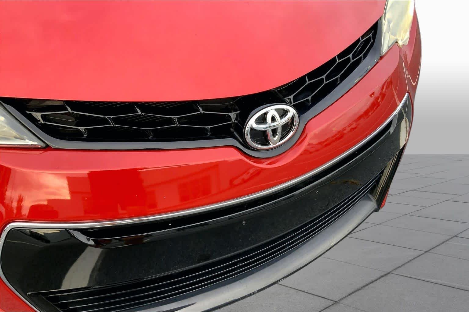 Used 2016 Barcelona Red Metallic Toyota S Plus image 32