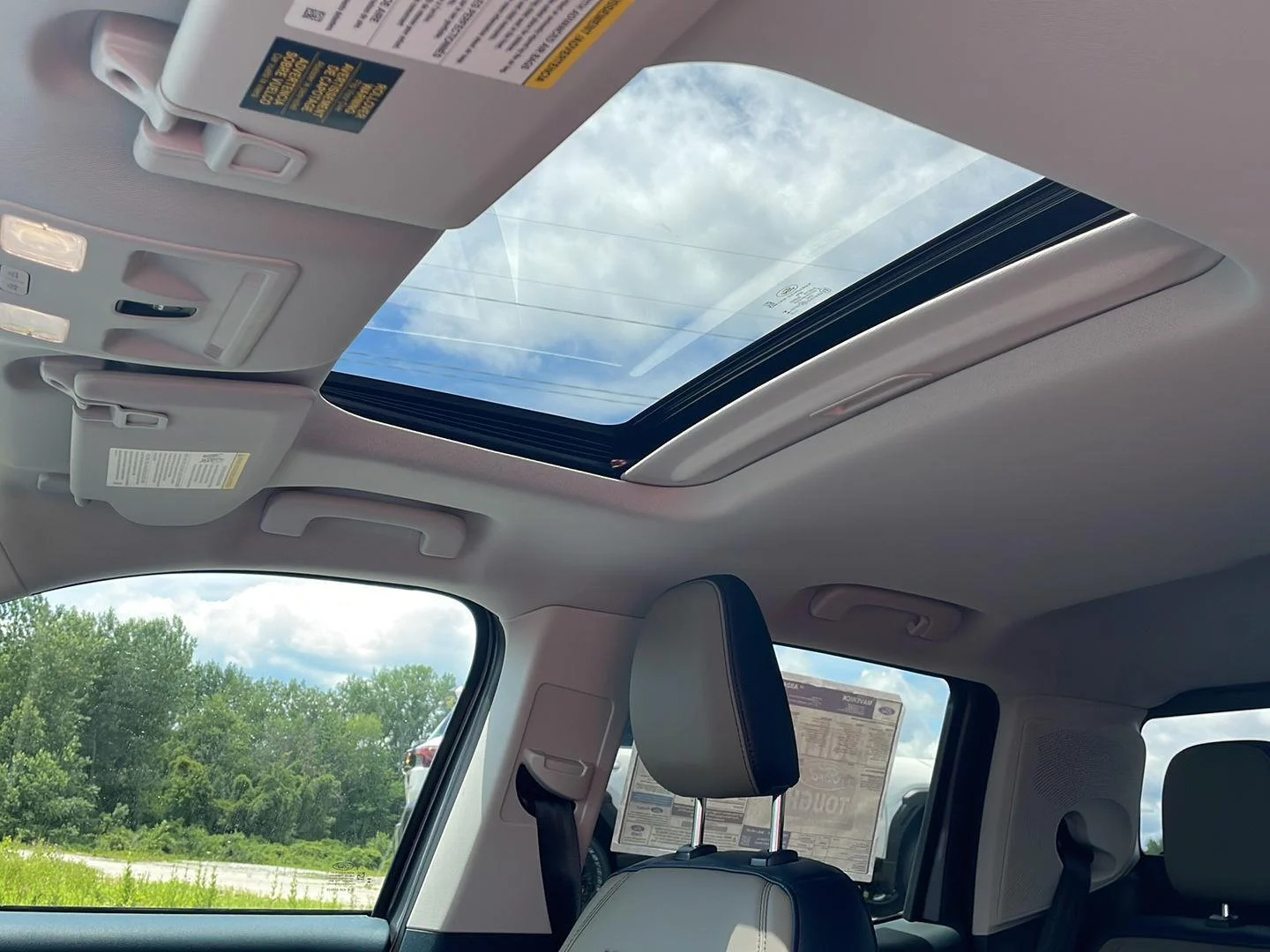 New 2026 Carbonized Gray Metallic Ford LARIAT image 28