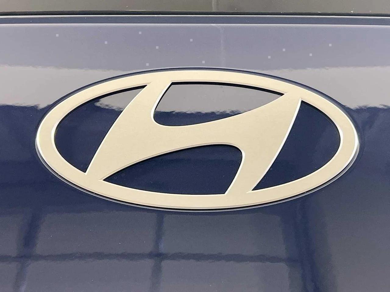 New 2026 Atlantis Blue Hyundai SEL image 19
