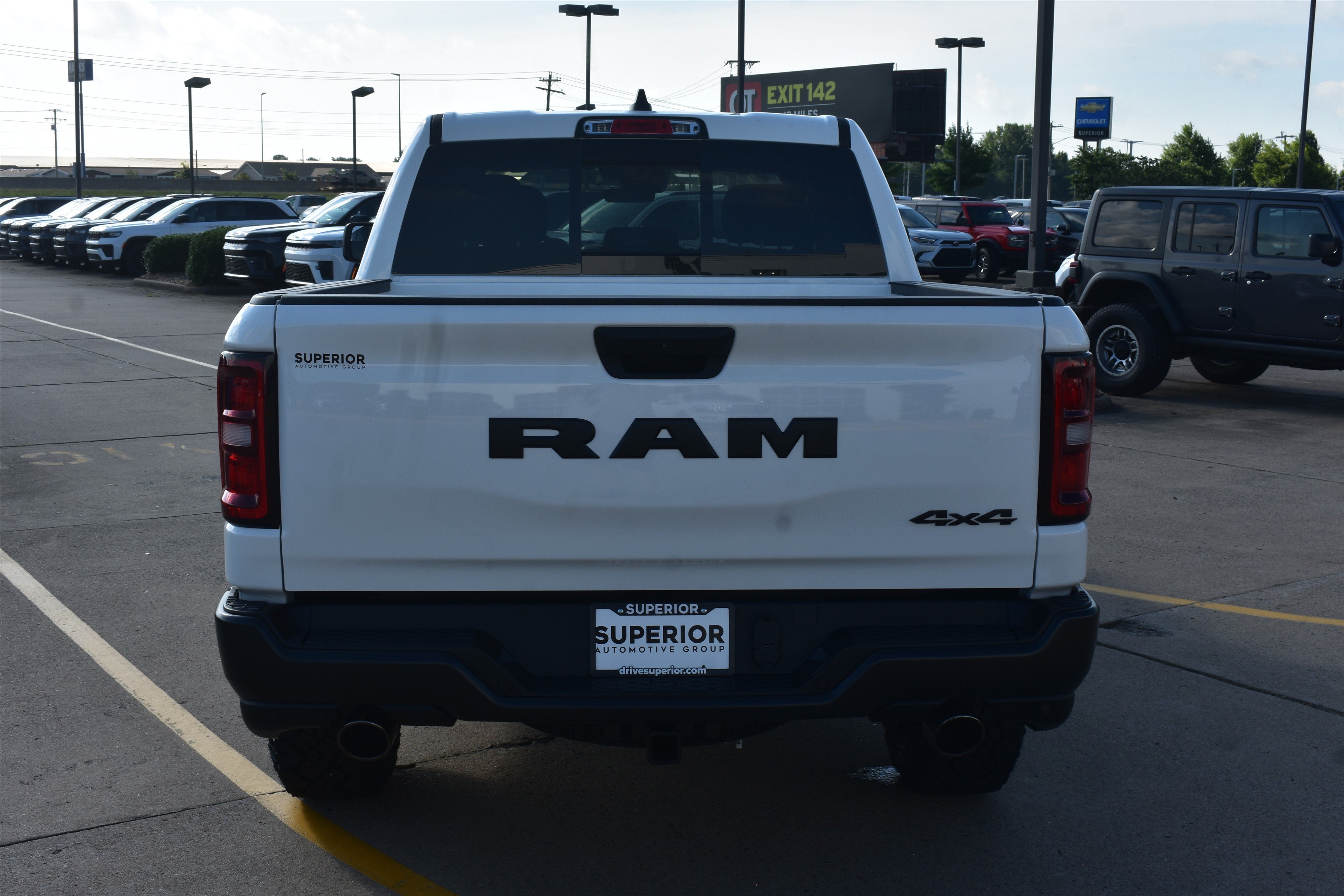 New 2026 Bright White Clear-Coat Exterior Paint RAM Warlock image 6