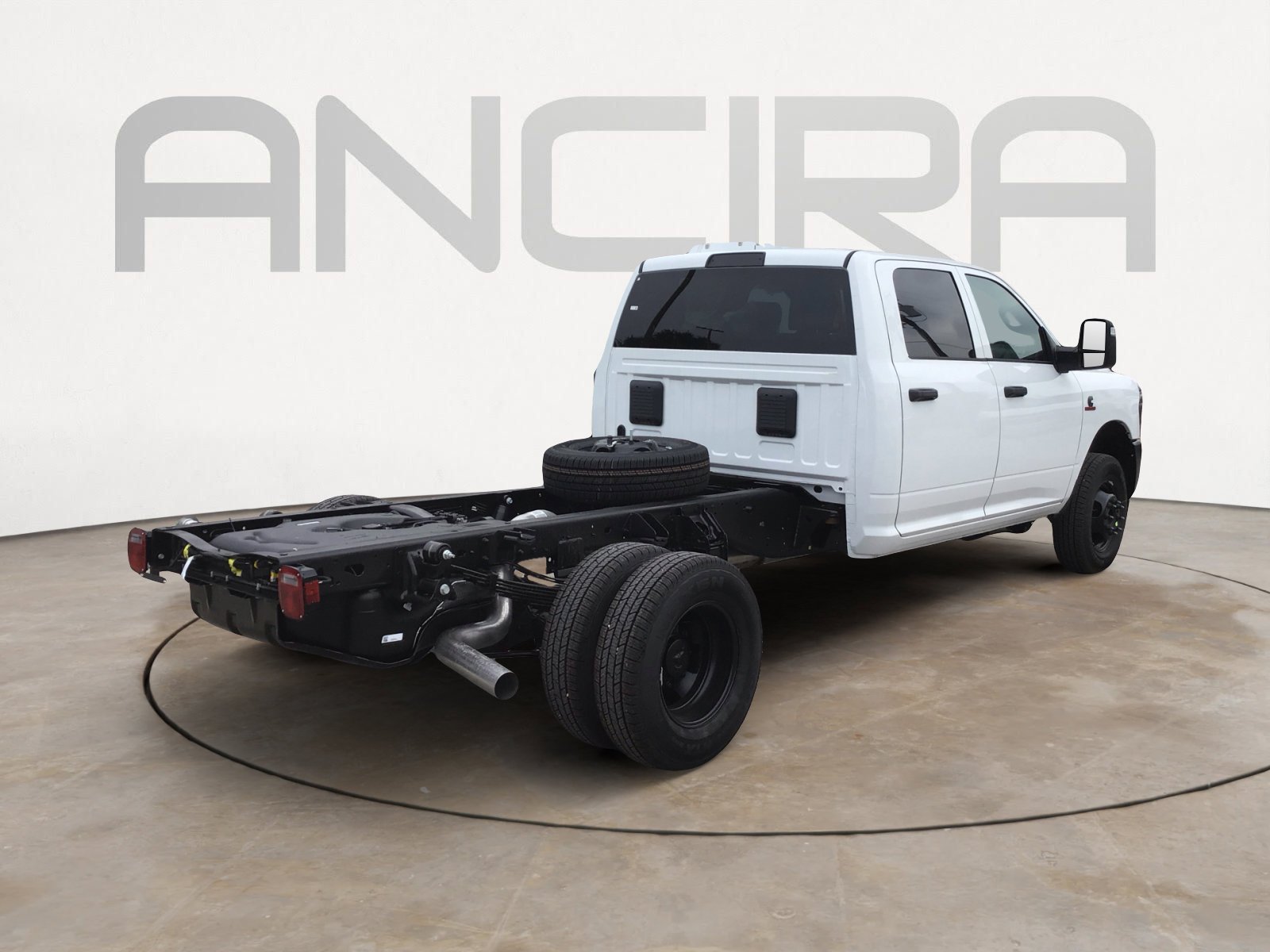 New 2026 Bright White Clearcoat RAM Tradesman image 9