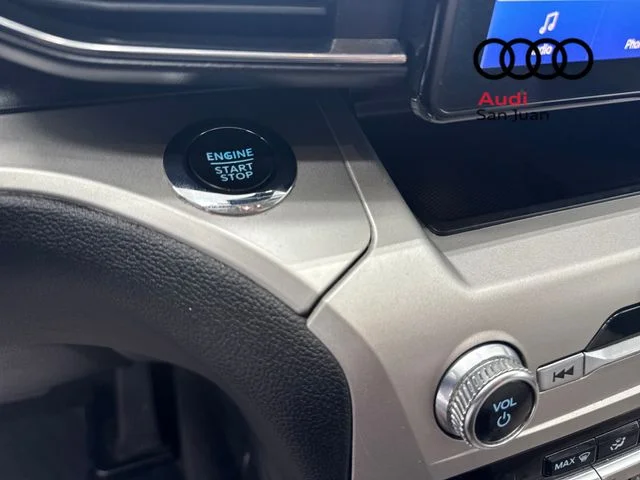Used 2022 Black Ford XLT image 34