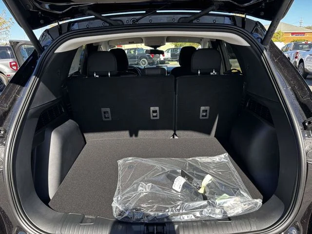 New 2026 Agate Black Metallic Ford Active® image 22