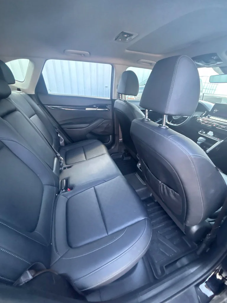 Used 2023 Black Kia SX image 22