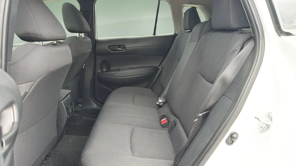 Used 2024 Pearl Toyota LE image 14
