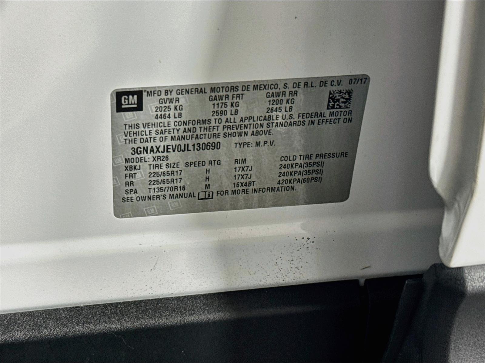 Used 2018 Summit White Chevrolet LT image 31