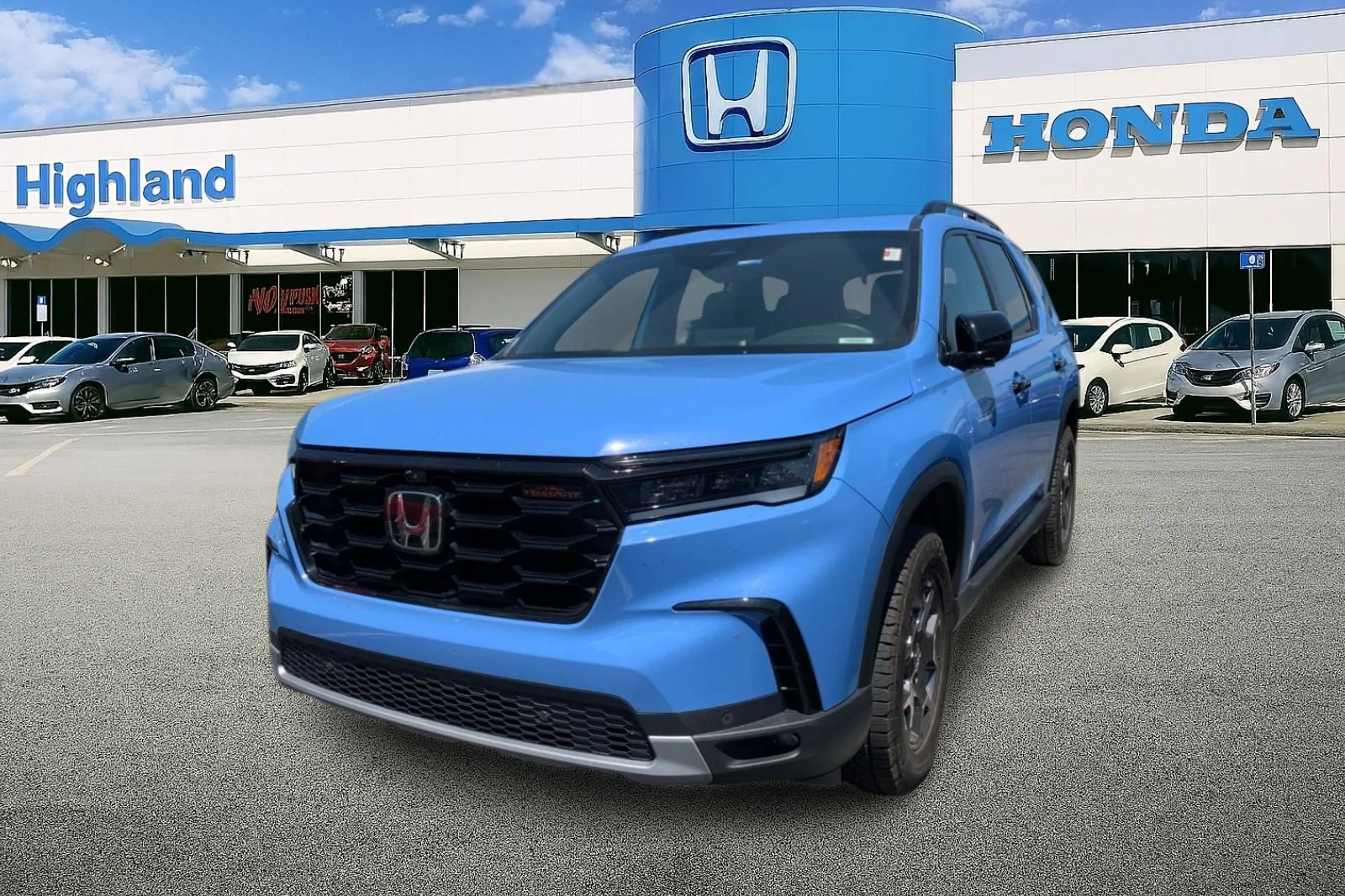 Certified Used 2025  Honda TrailSport image 1