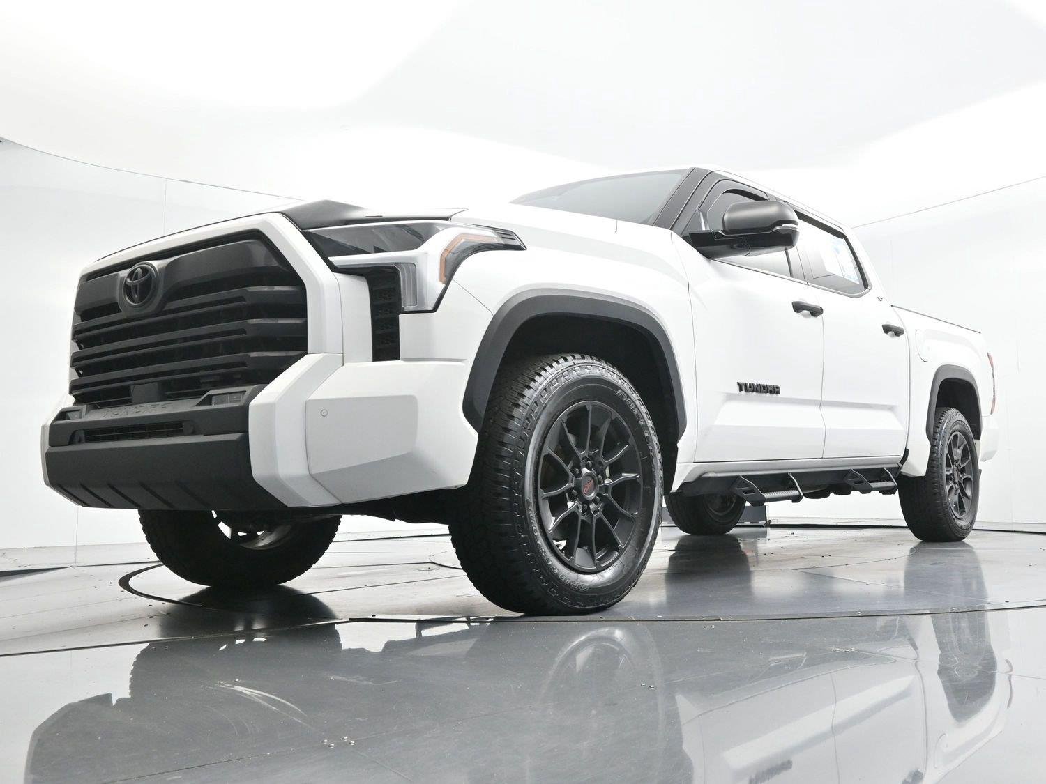 Used 2024 White Toyota SR5 image 43
