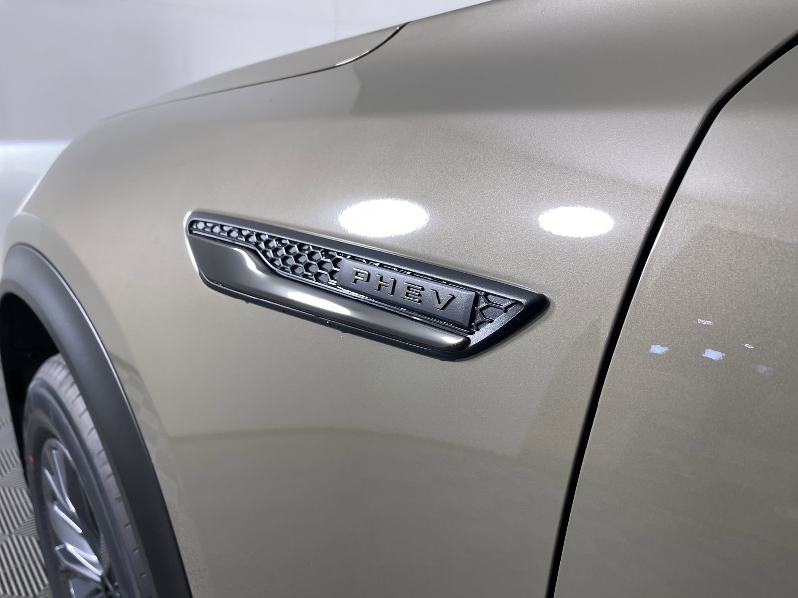 New 2026 Zircon Sand Metallic Mazda SC image 24