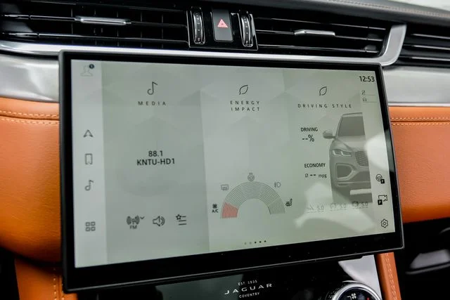 2026 Jaguar F-Pace R-Dynamic S - Photo 37