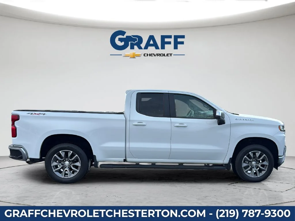 Used 2020 SUMMIT WHITE Chevrolet LT image 9