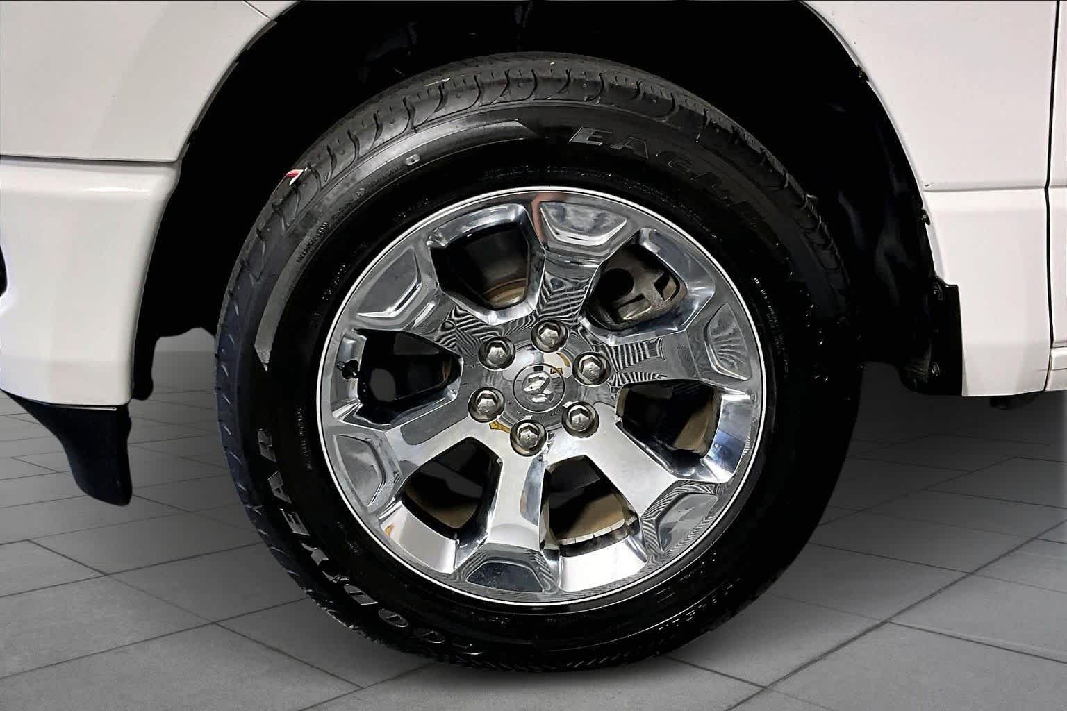 Used 2023 Bright White Clearcoat Ram Big Horn image 11