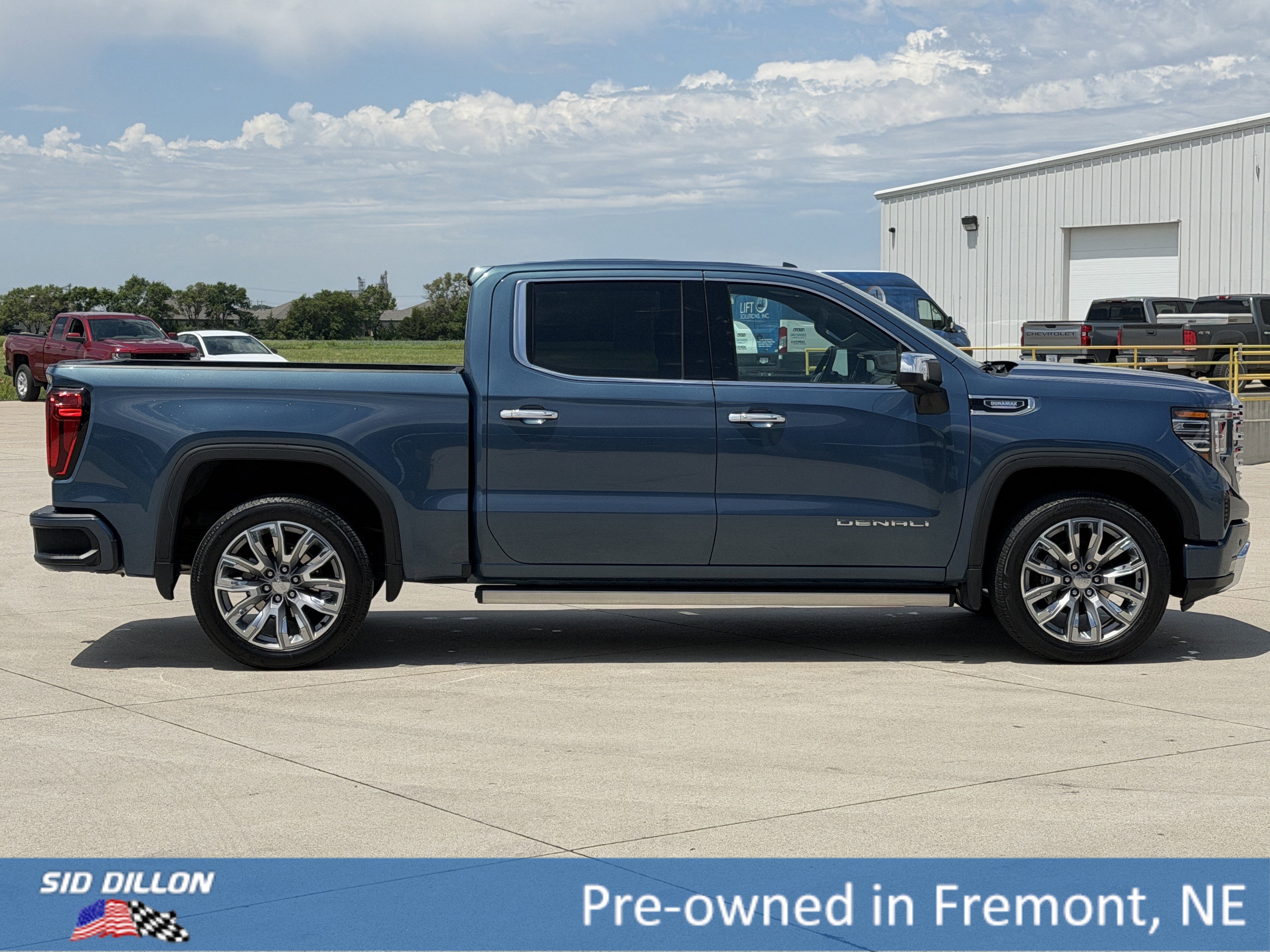 Used 2024 Downpour Metallic GMC Denali image 3