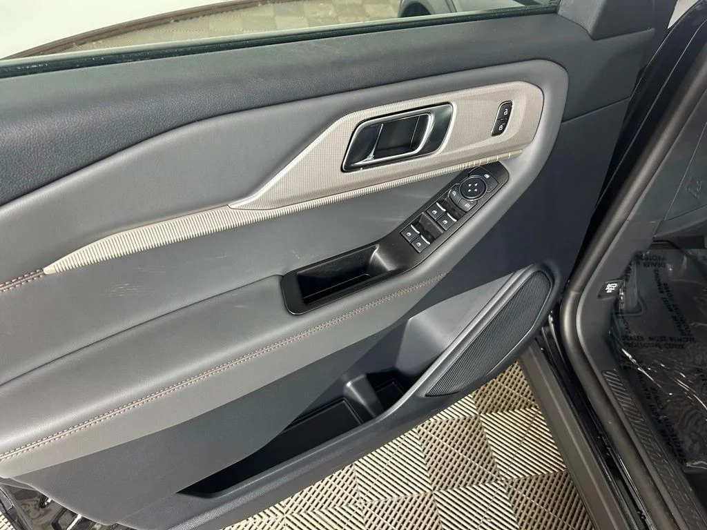 New 2026 Agate Black Metallic Ford Active image 12