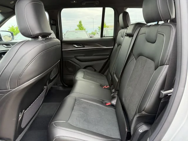 New 2026 Silver Zynith Jeep Altitude image 23