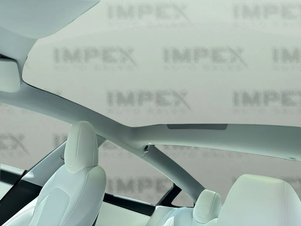 Used 2024  Tesla Base image 11