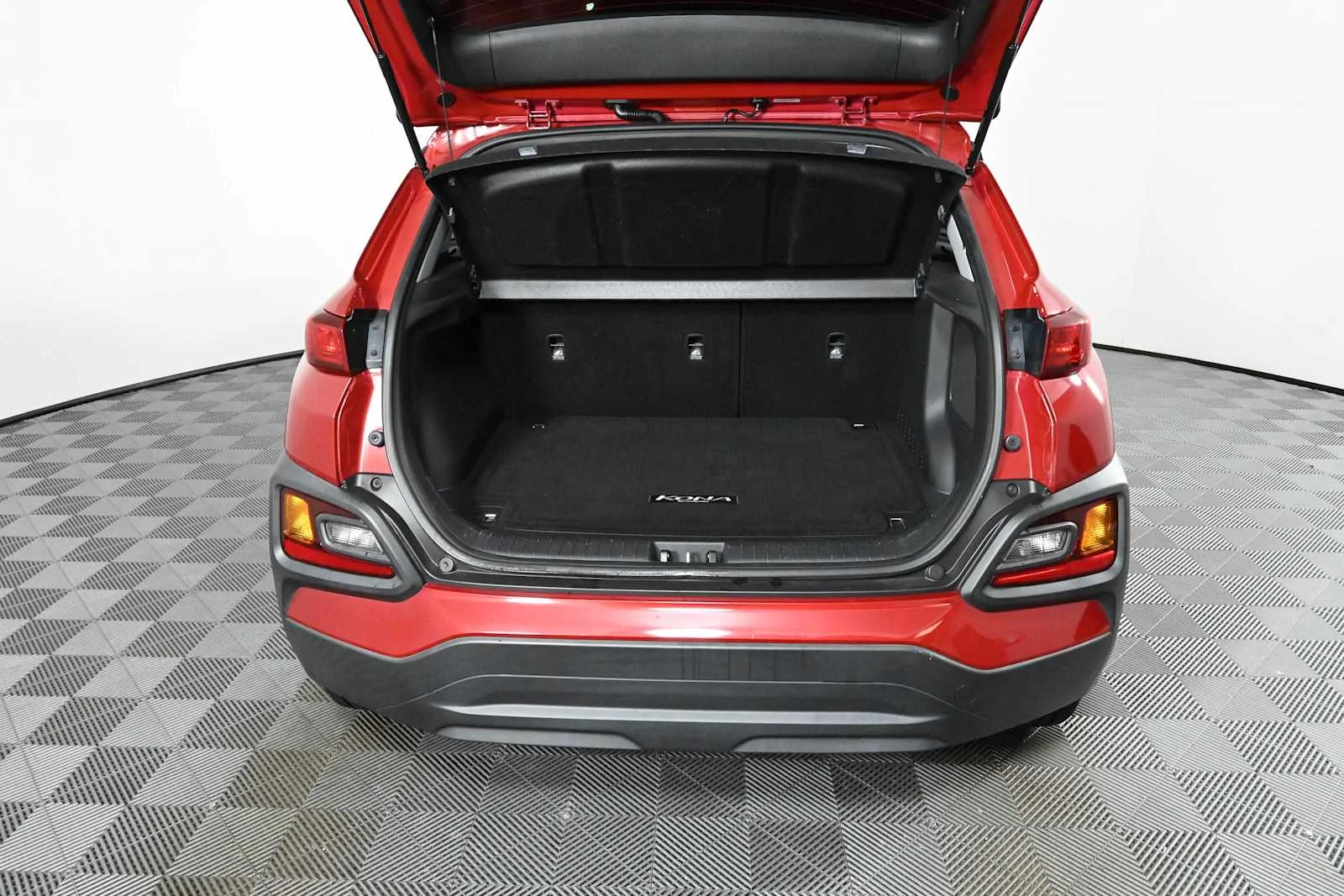 Used 2020 Pulse Red Hyundai SEL Plus image 8