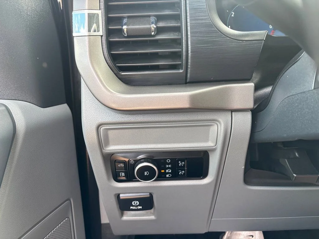 Used 2024 Black Ford XLT image 19