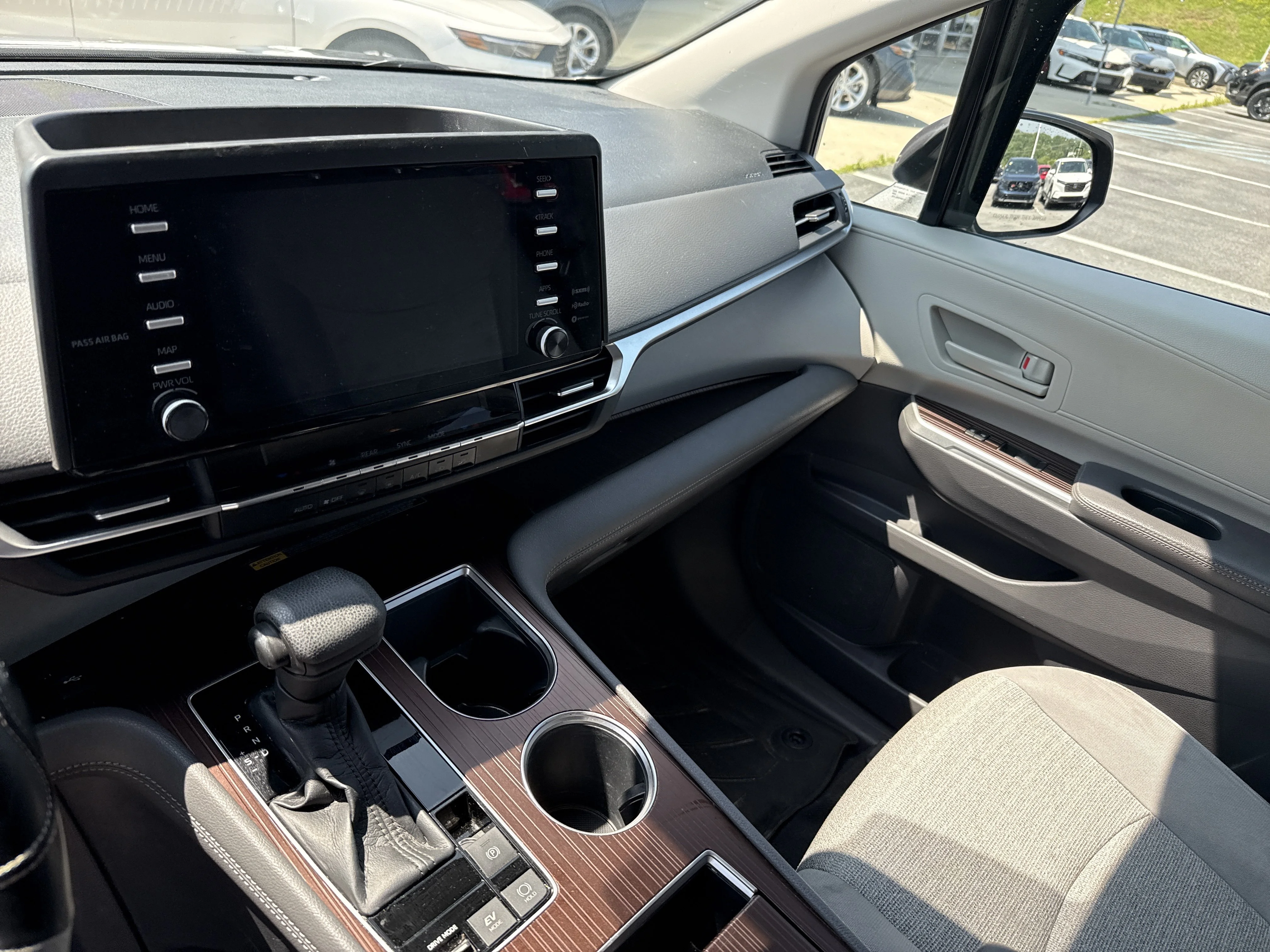 Used 2021 Predawn Gray Mica Toyota LE image 10