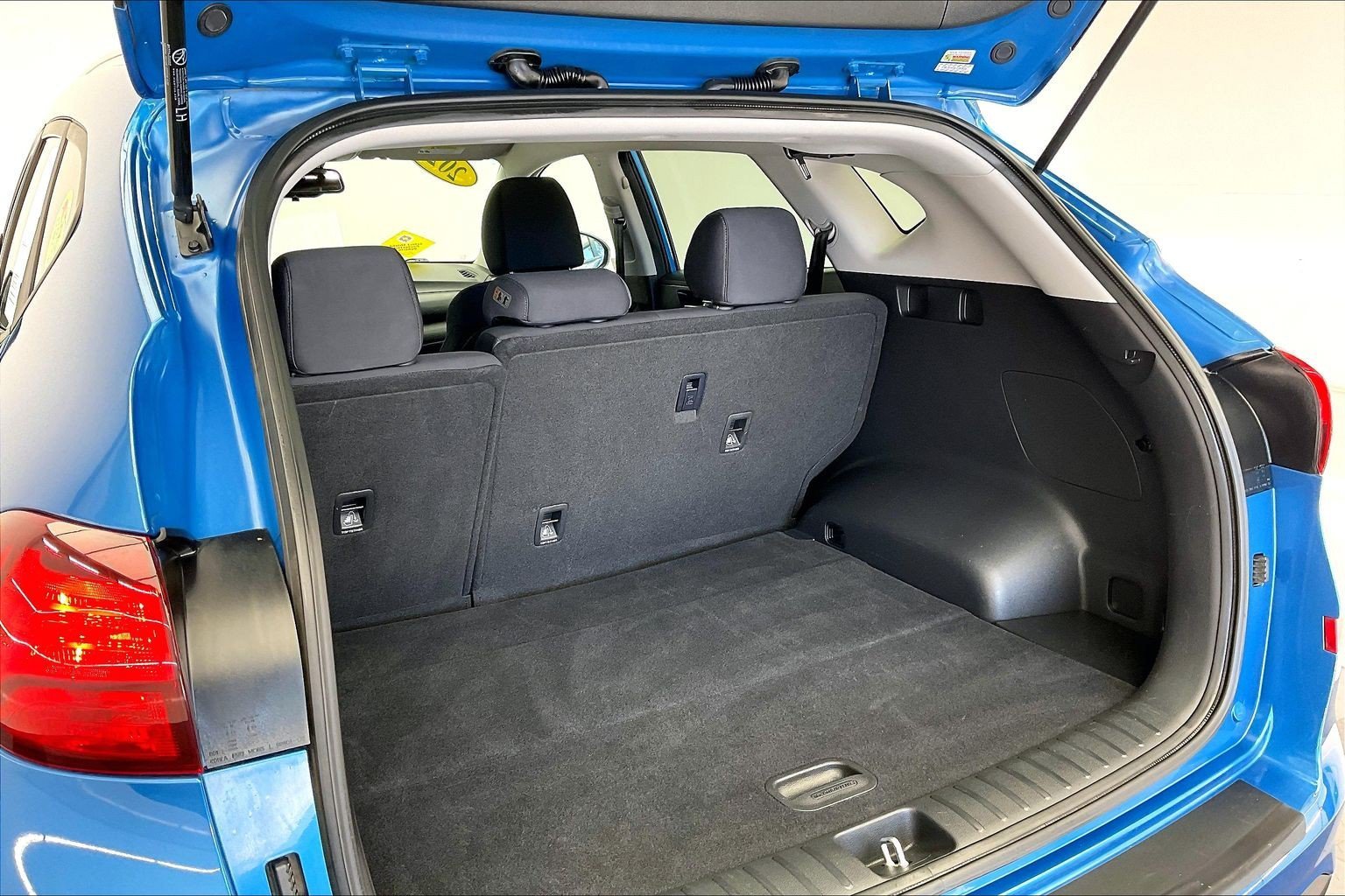 Used 2020 Aqua Blue Hyundai Value image 27