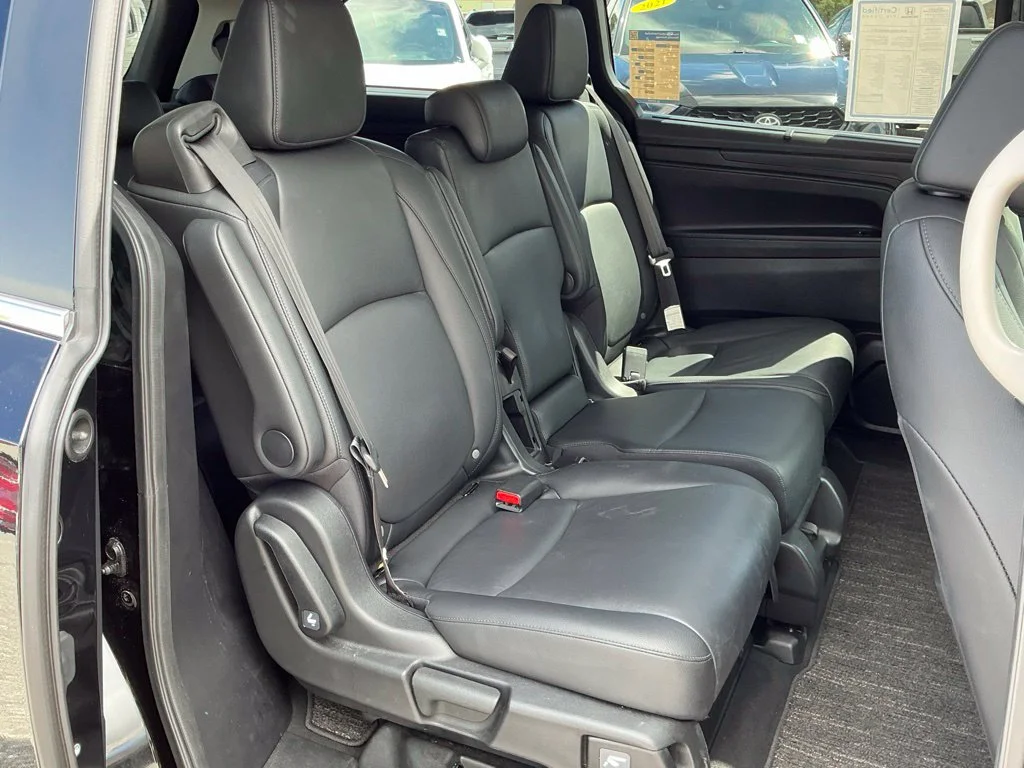 Used 2025  Honda EX-L image 24