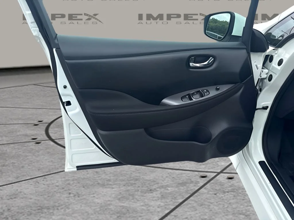 Used 2023 White Nissan S image 16