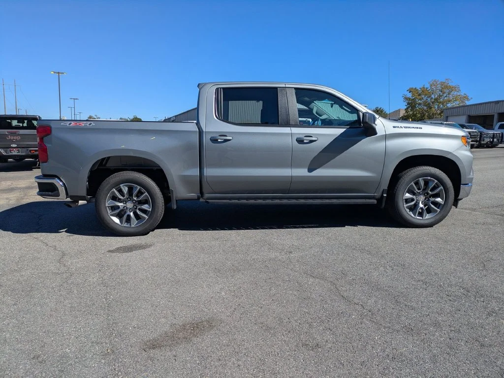 Used 2026 Gray Chevrolet LT image 3