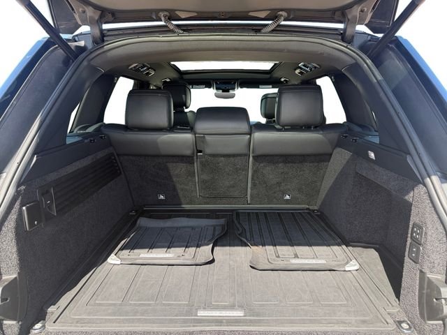 Used 2019 Silver Land Rover 5.0L V8 Supercharged image 18