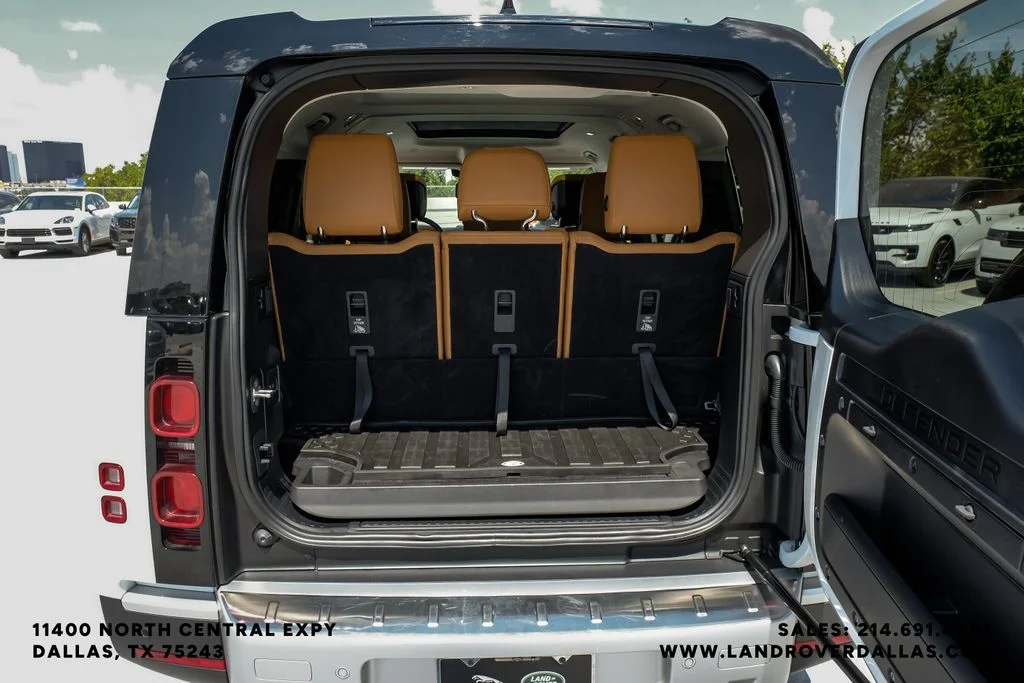 Used 2024 Fuji White Land Rover S image 62