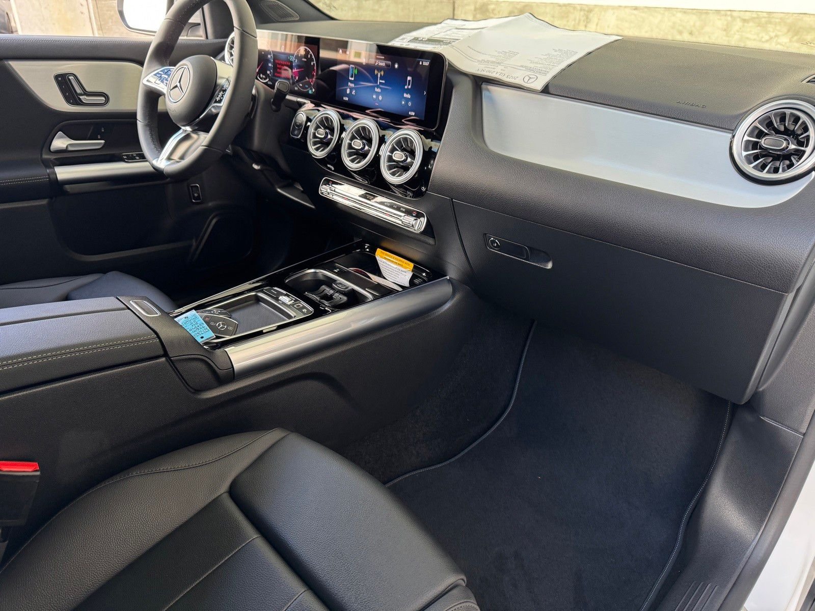 2025 Mercedes-Benz GLA GLA250 - Photo 12