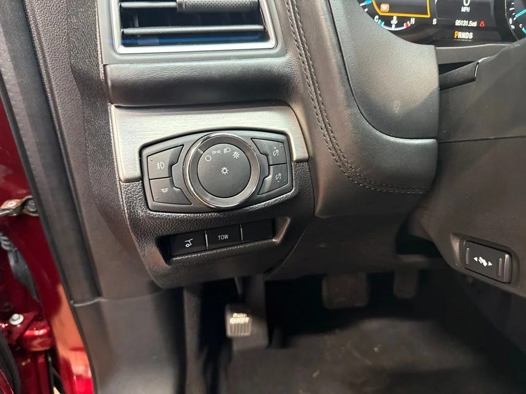 Used 2018 Red Ford Platinum image 24