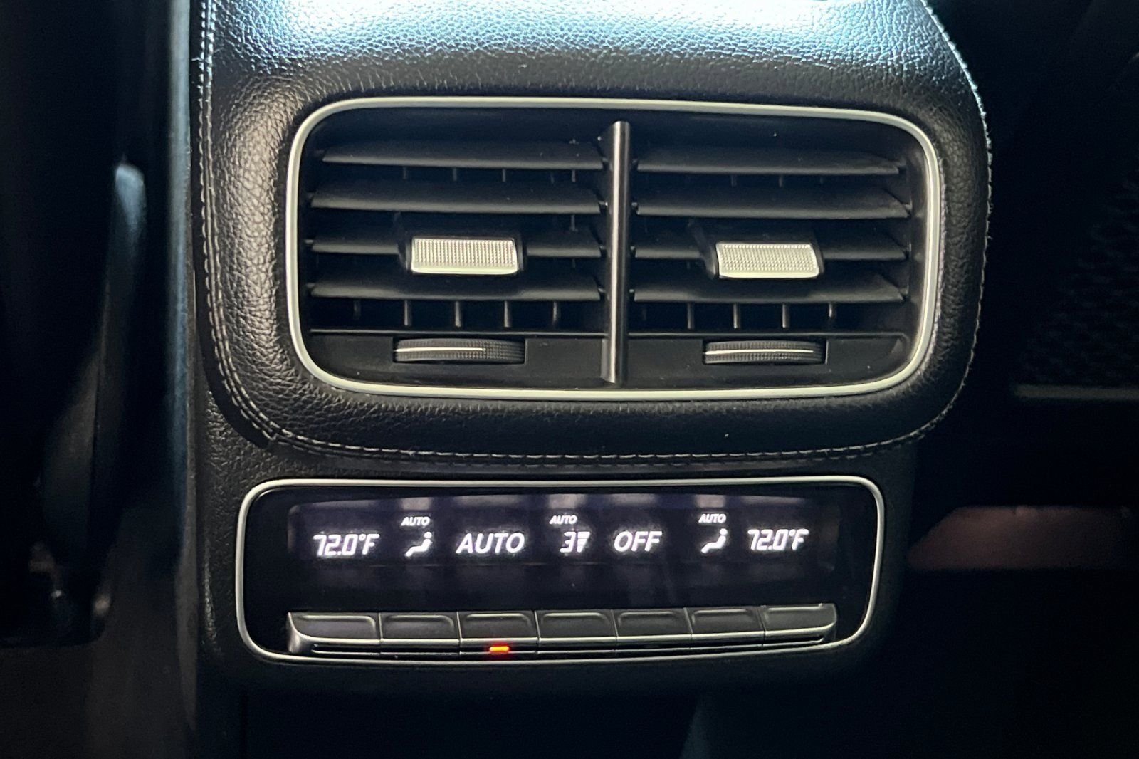 Used 2023 Polar White Mercedes-Benz 450 image 17