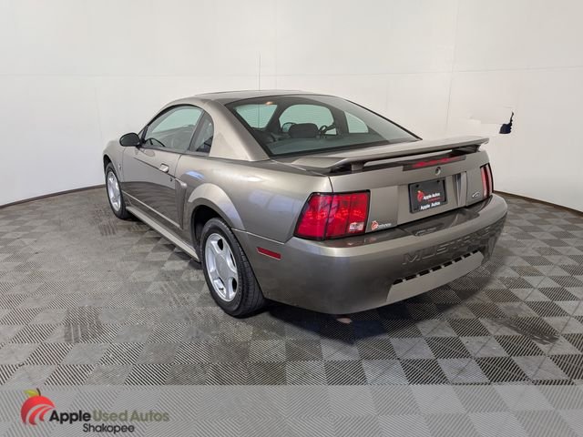 Used 2002  Ford V6 image 4