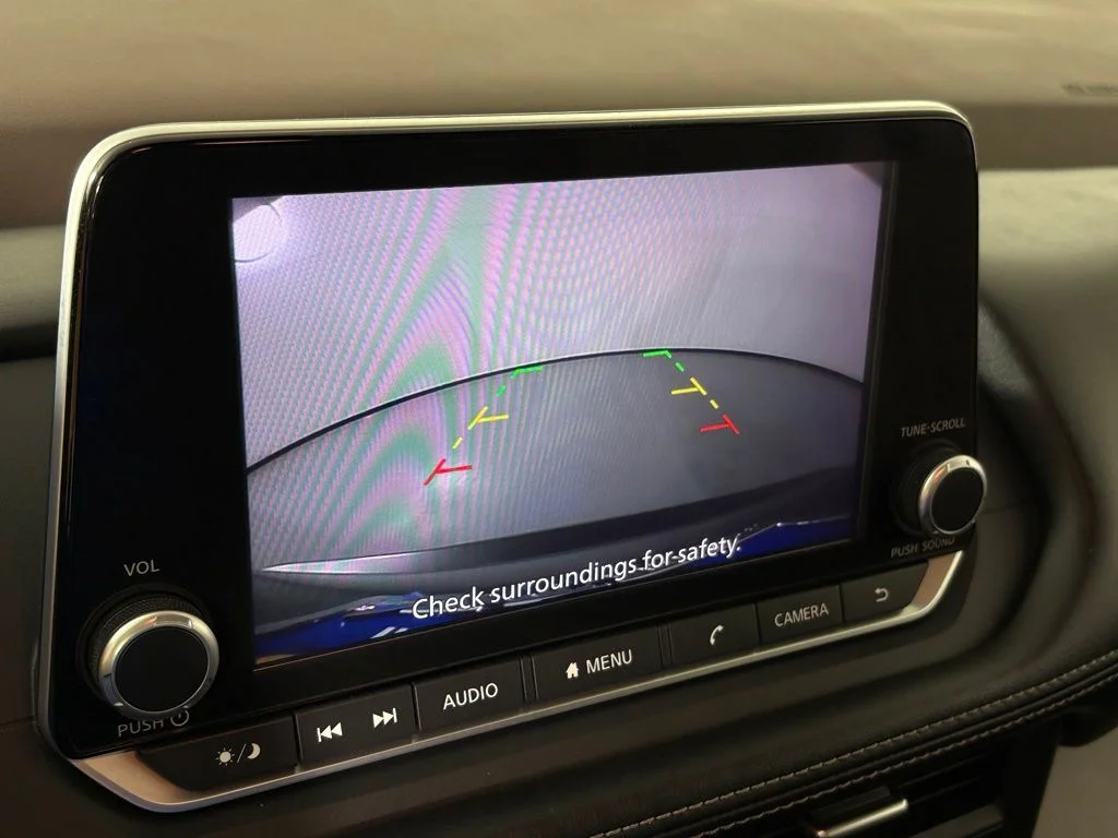 Used 2023 Gray Nissan SV image 26