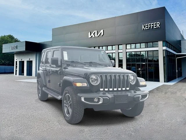 Used 2023 Black Jeep Sahara image 2